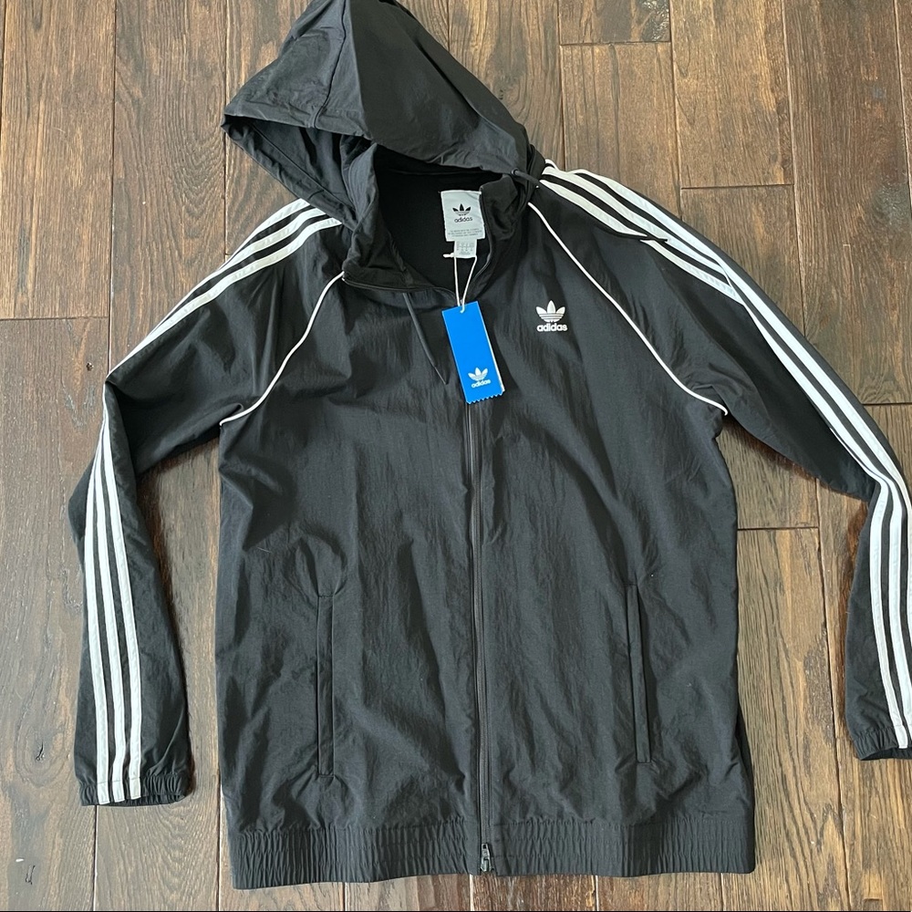 Adidas Windbreaker 🔥